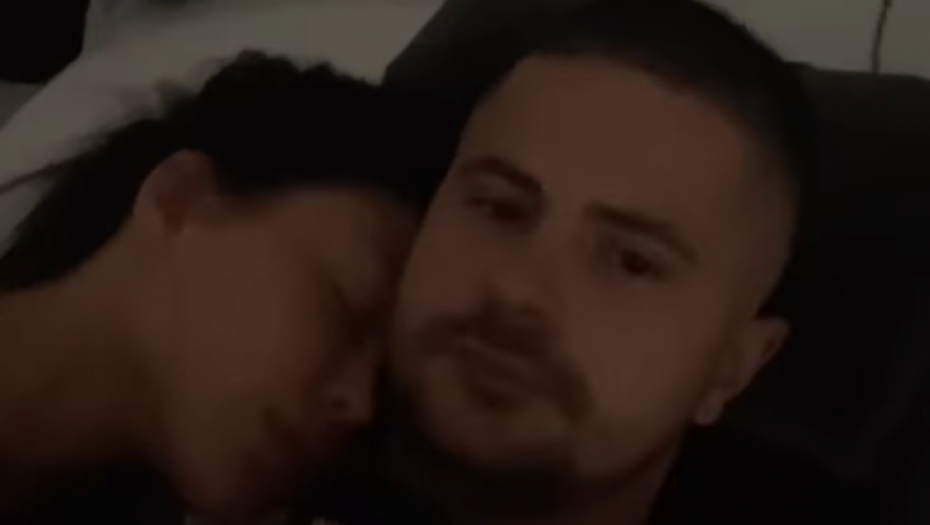 Maja i Bilal se ljube