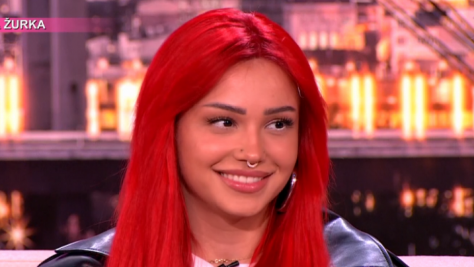 Breskvica vrckala u trikou i pokazala idealnu figuru