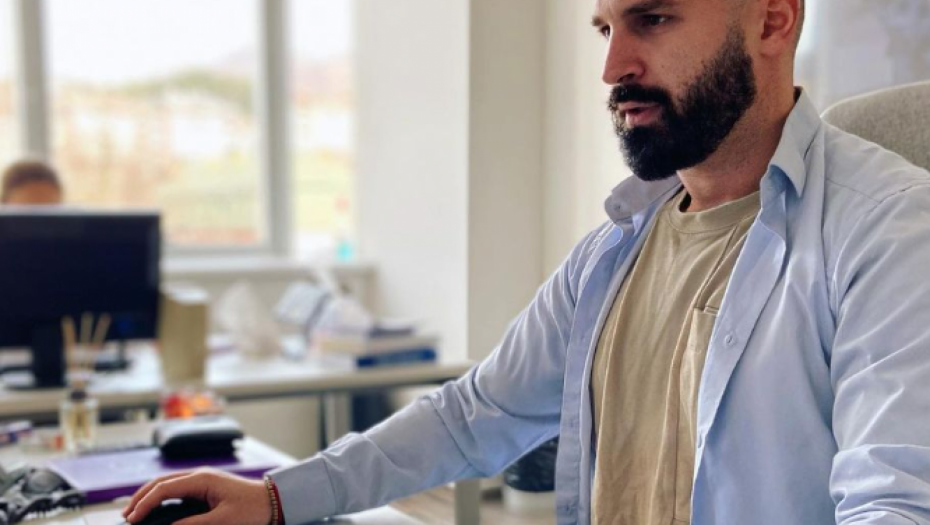 Evo kako danas izgleda voditelj