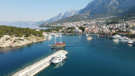 Makarska iznenadila je mnoge striktno definisanim pravilima ponašanja