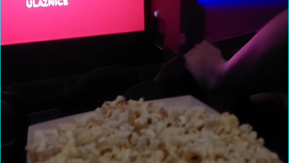 Matora zakupila bioskopsku salu sa Anitu i nju 