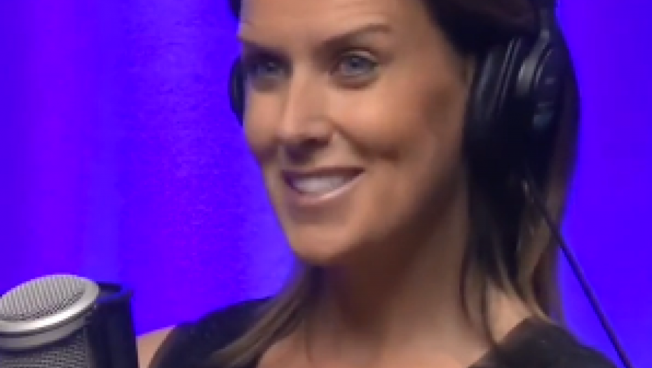 Novinarka Li Mekenzi