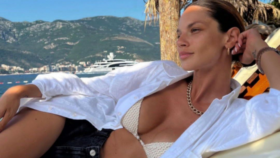 Danijela Dimitrovska na plaži