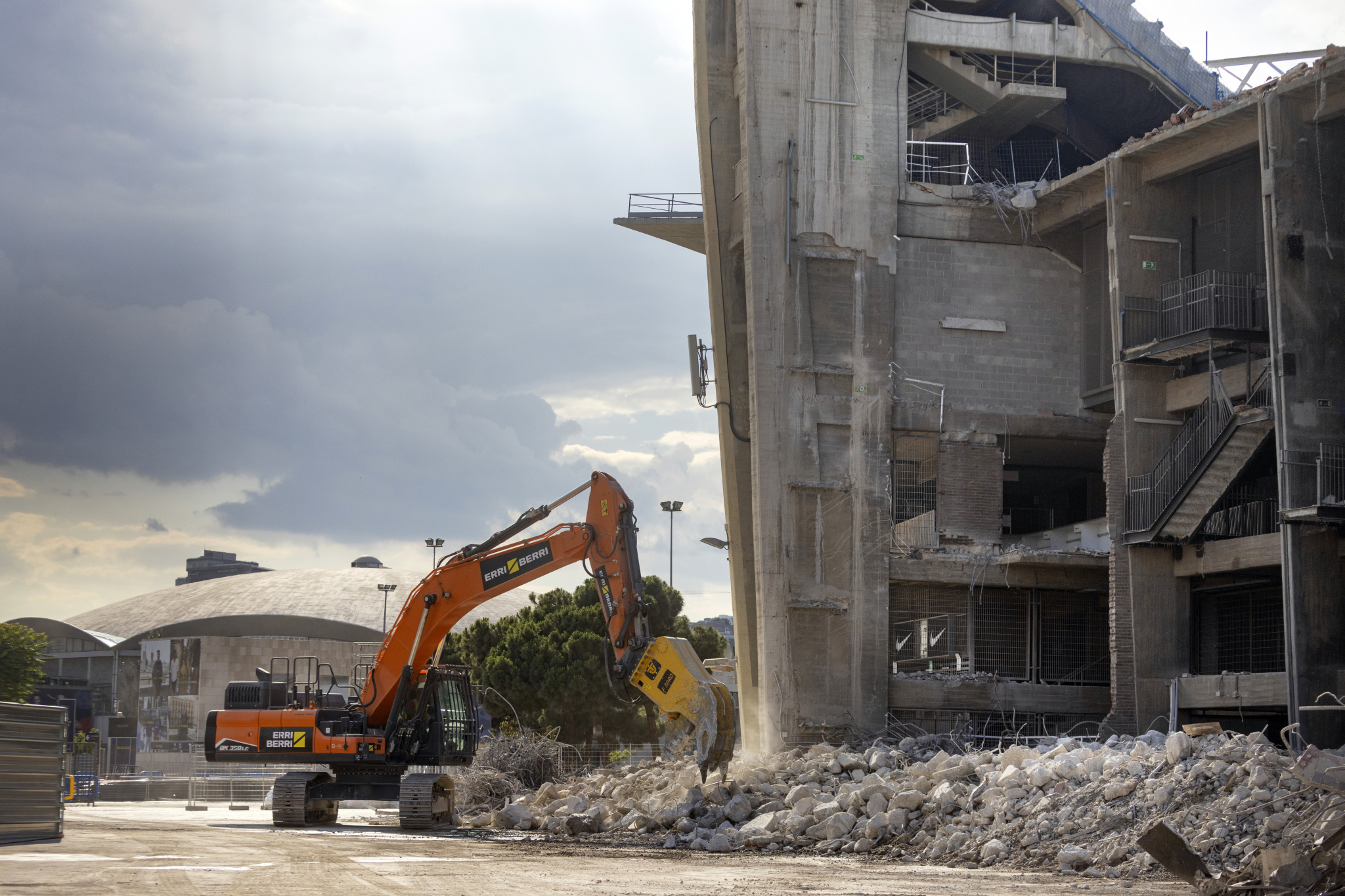 Renoviranje Kamp Nou stadiona