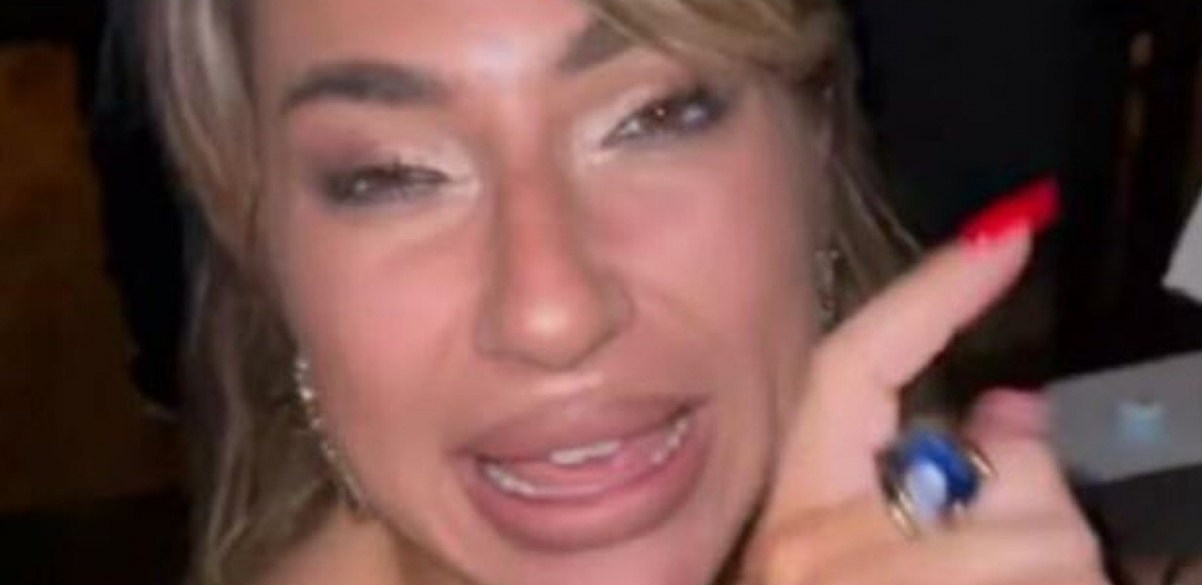 Jovana Jeremić u noćnom izlasku