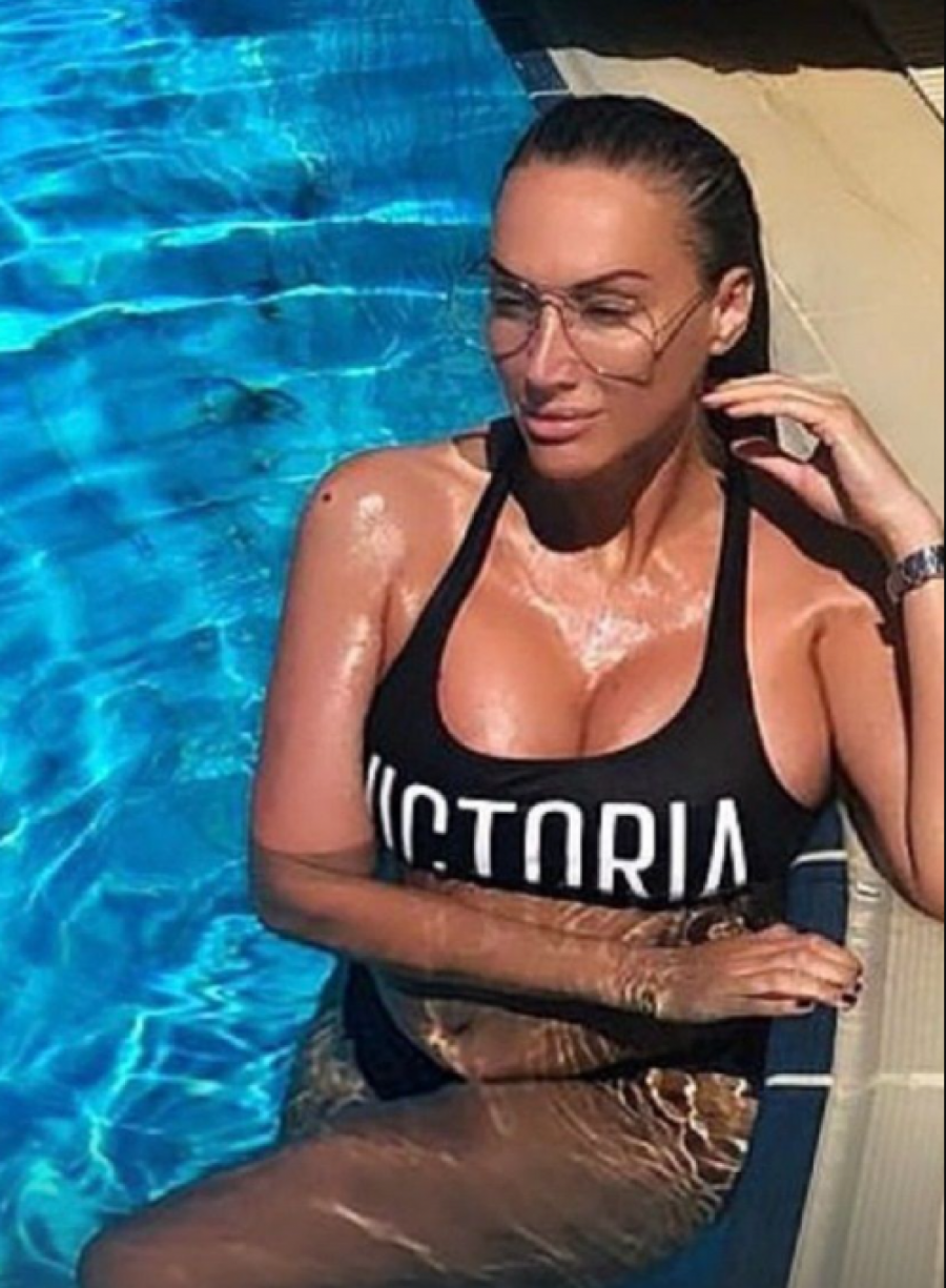 Skinula se Goga Sekulić