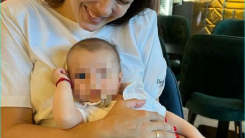 Milica Mandić sa sinom 