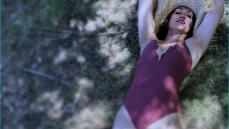 Nina Badrić u kupaćem kostimu 