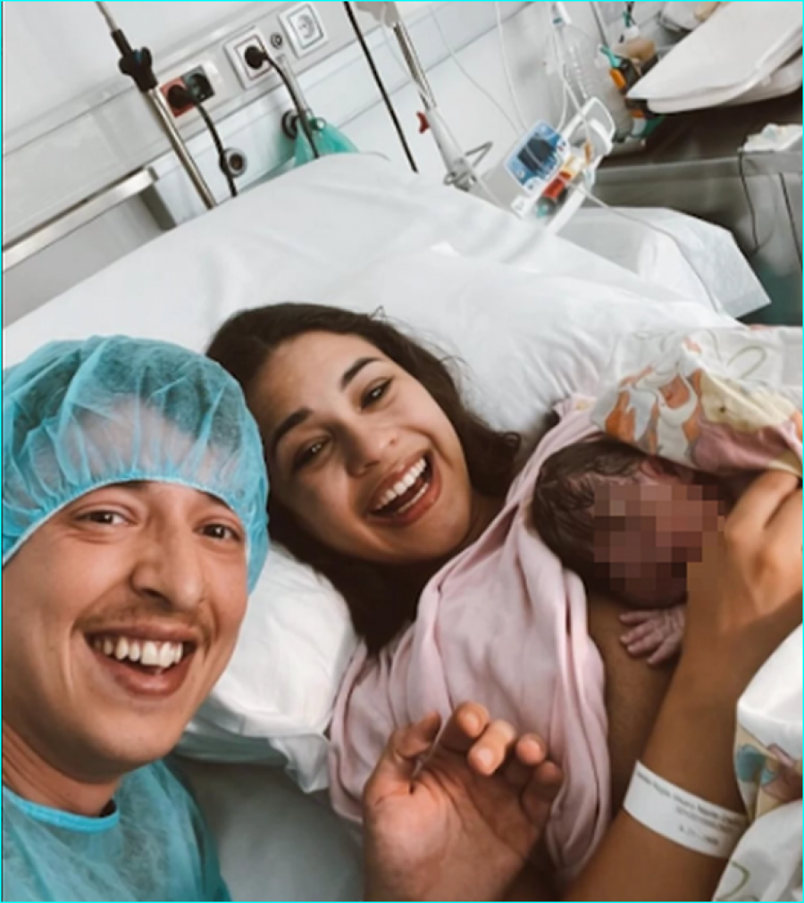 Dženi i Uroš sa bebom