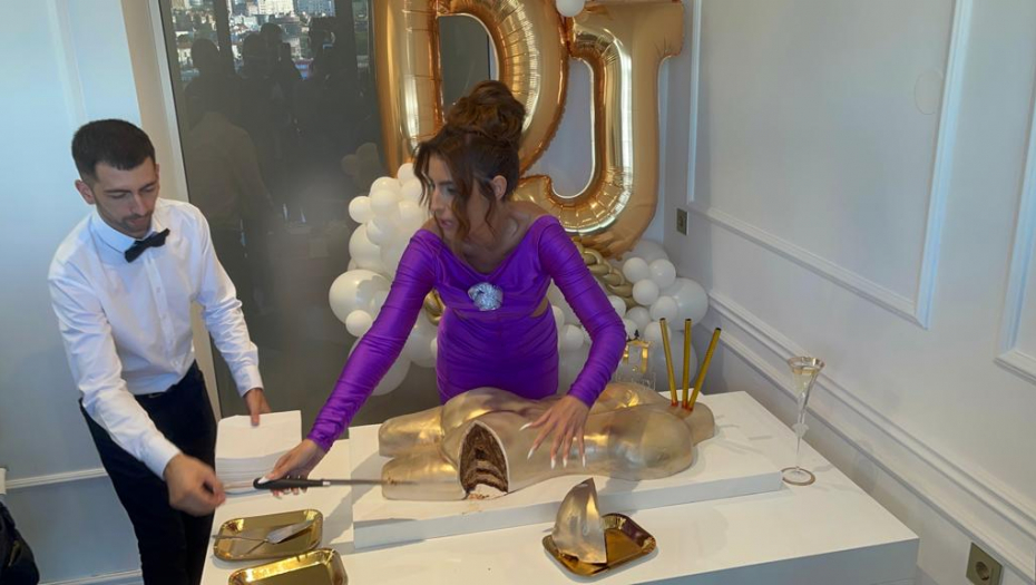 Didi J na otvaranju svog salona