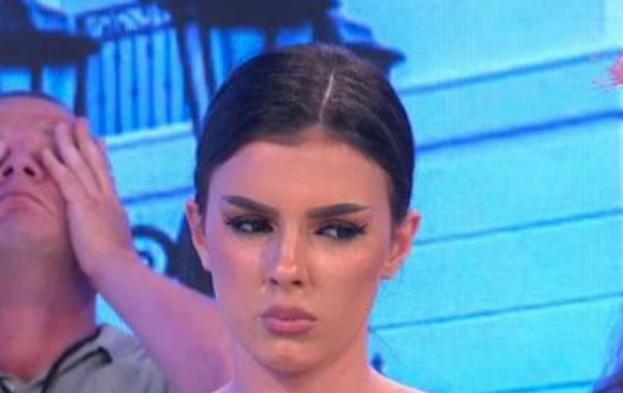 Anita u suzama zbog oca