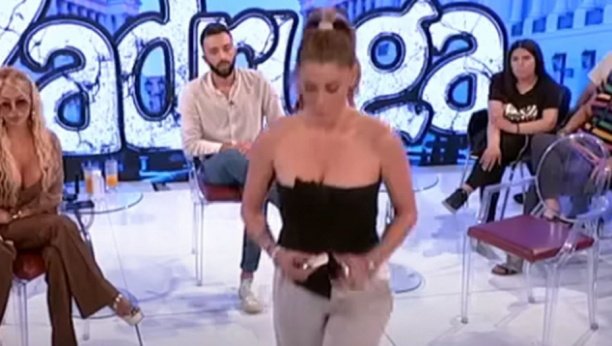 Ana Ćurčić napustila emisiju