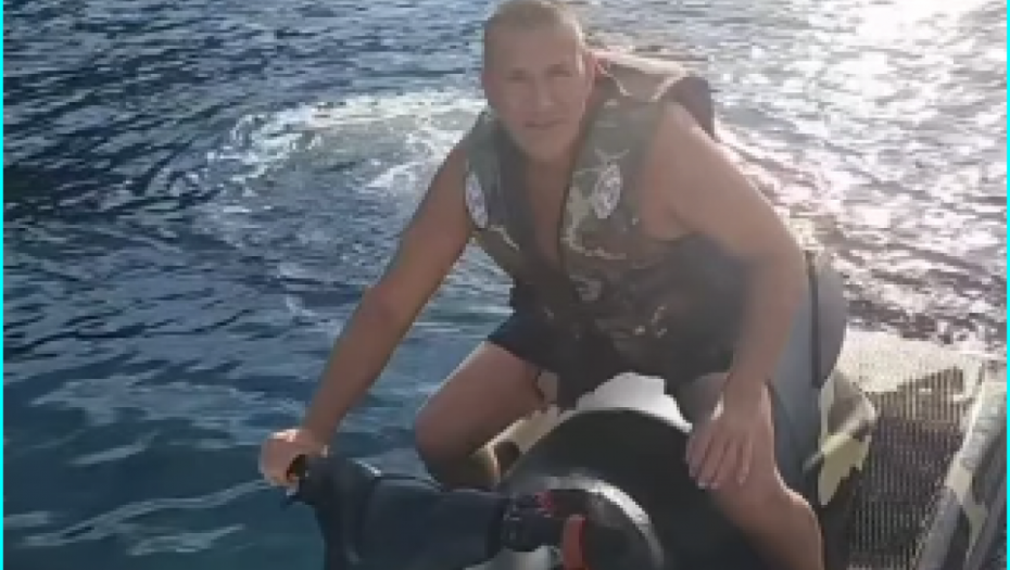 Maja i Mikiša na skuteru 