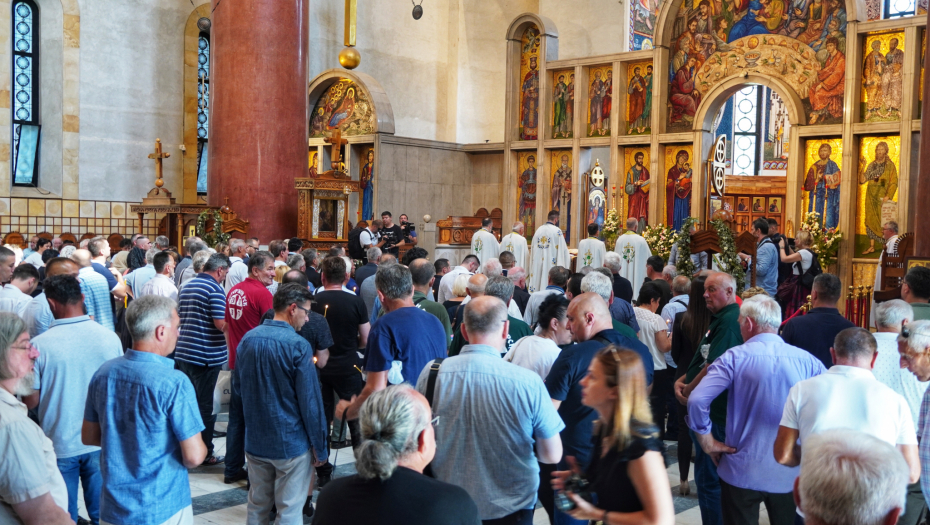 Parastos povodom "Oluje"