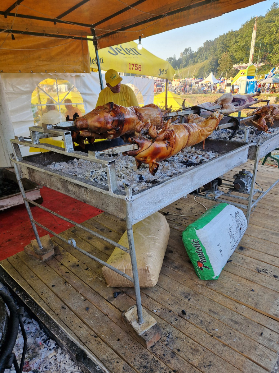 Ugostitelji u Guči podigli cene