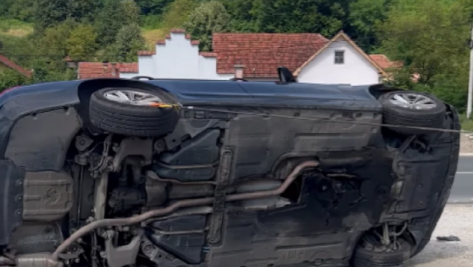 Gazda Paji uništen auto