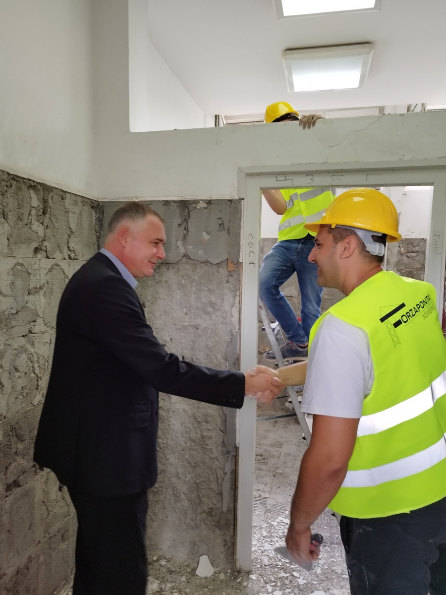 Radovi na osnovnim školama na Savskom vencu