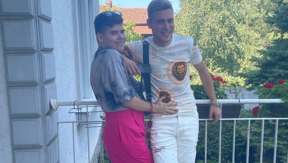 Prisni zagrljaji budućih učesnika