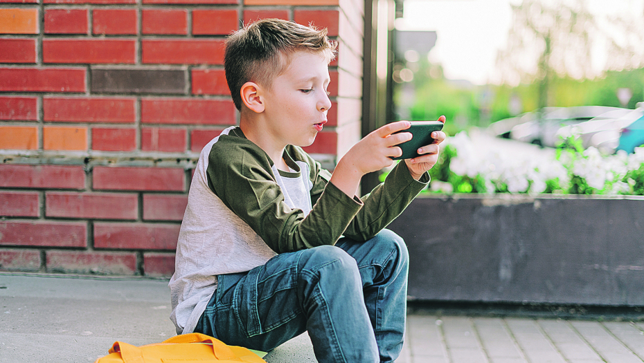 zabrana mobilnih telefona u školama