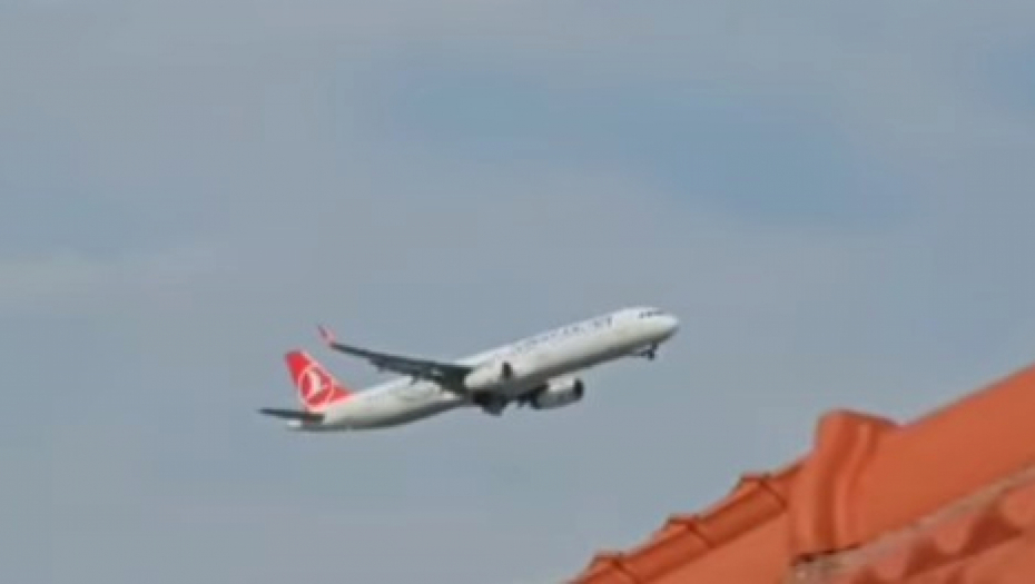 Prinudno sletanje aviona