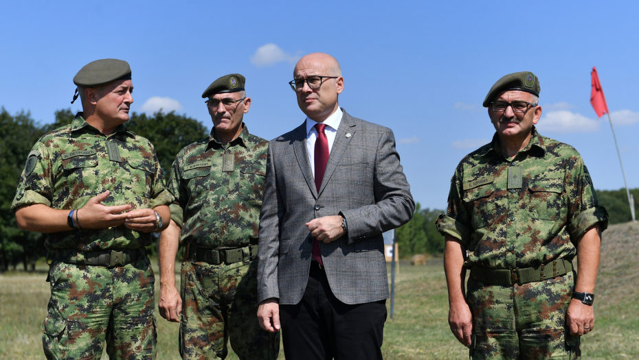 Ministar u poseti kadetima u Somboru