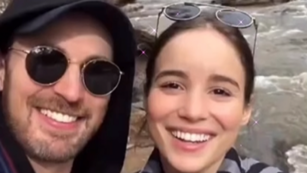 Kris Evans i Alba Baptista