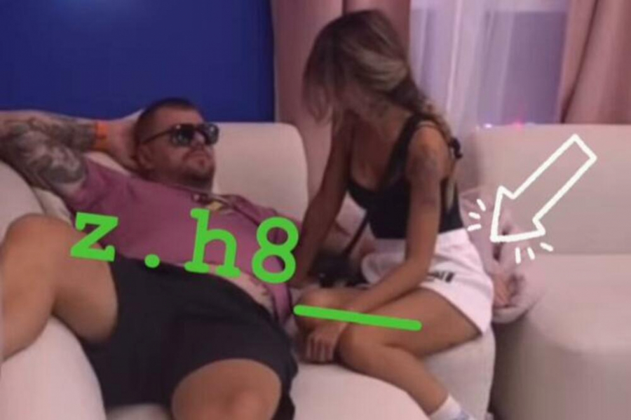 Janjuš pipa Aneli po intimnom delu