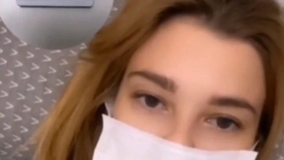 Kija Kockar priključena na infuziju