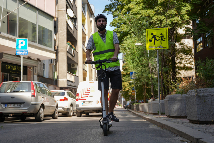 Električni trotinet