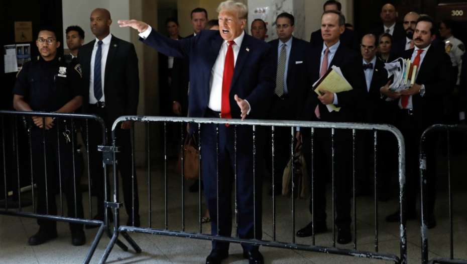 Donald Tramp na suđenju