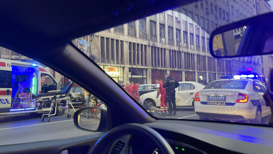 Saobraćajna nesreća na Trgu Nikole Pašića