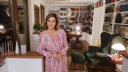 Glumica je na četvrtoj godini studija zatrudnela i donela je odluku da sama odgaja dete.