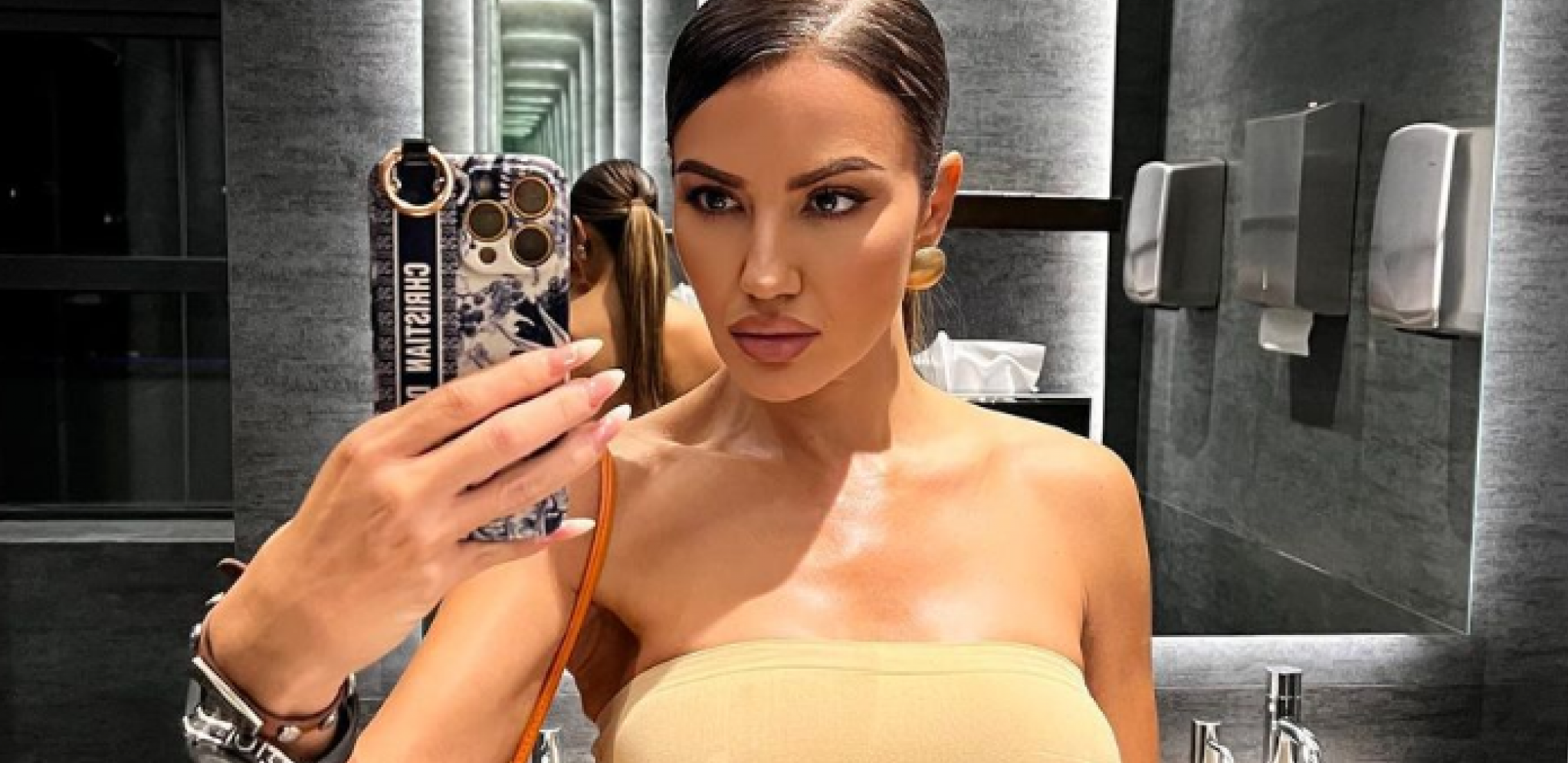 Sindi u provokativnom izdanju