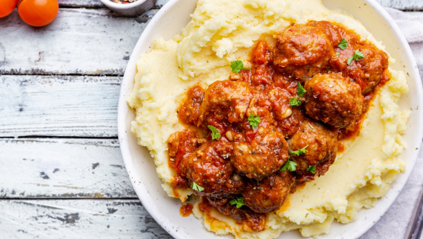 ćufte u paradajz sosu