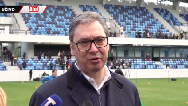 Vučić u poseti Loznici, obilazi stadion "Lagator"