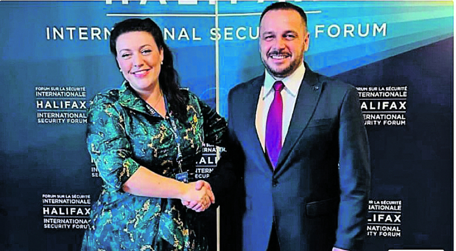 Ejup Maćedonci i Ališa Kerns