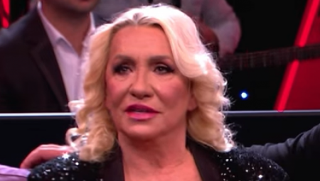 Pevačica je kolegi poručila da treba da uzme vozača