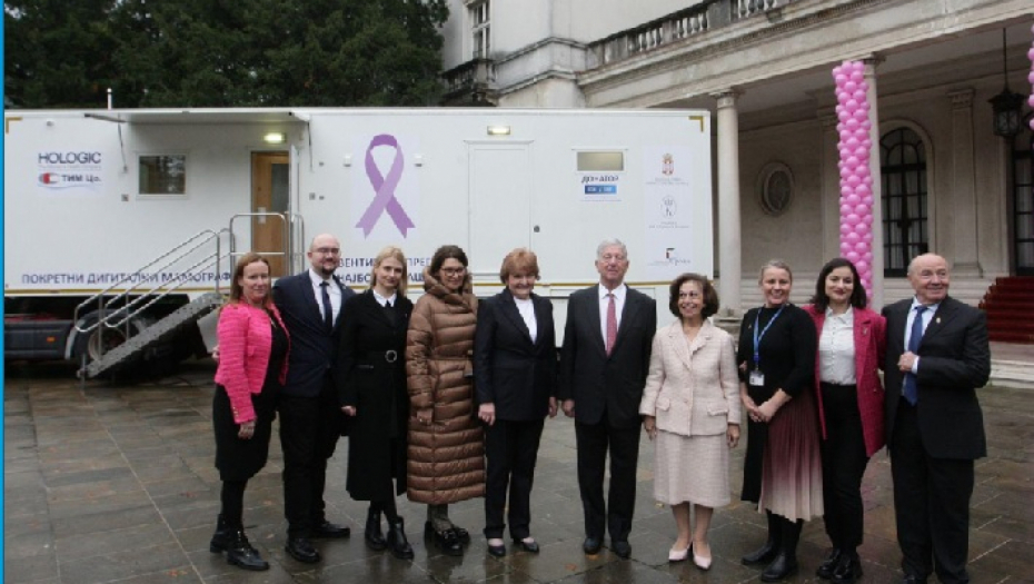 Mamograf uručen KC NIš