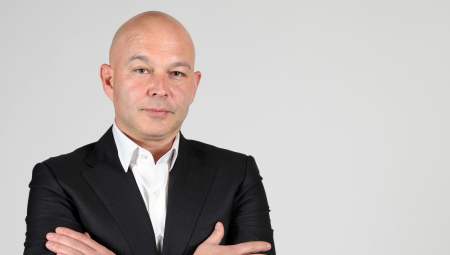 Evo dokaza da je blokaderski sud u direktnom odnosu sa N-kartelom. Presuda je izrečena u isto vreme kada je objavljeno ovo žuto štivo