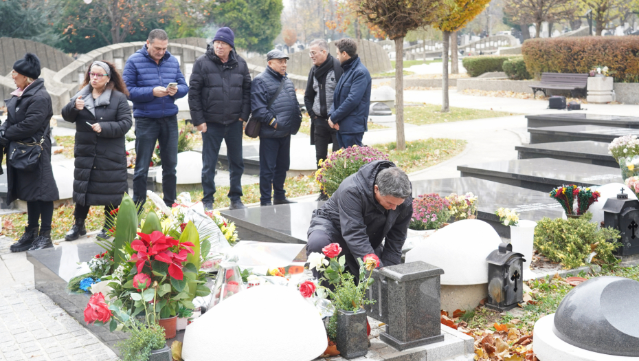 Grob Džeja Ramadanovskog