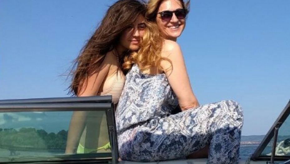 Ćerka pokojnog Mande