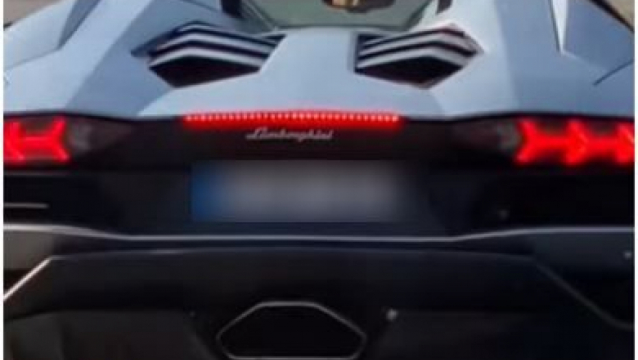 Tutinac vozi lamborgini