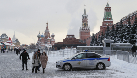SNEŽNA OLUJA POGODILA RUSIJU! Zbog haosa 150 ljudi evakuisano