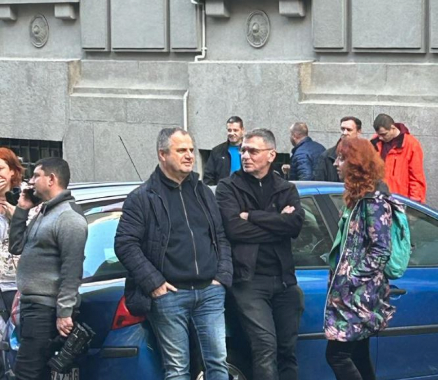 Protest ispred Ministarstva