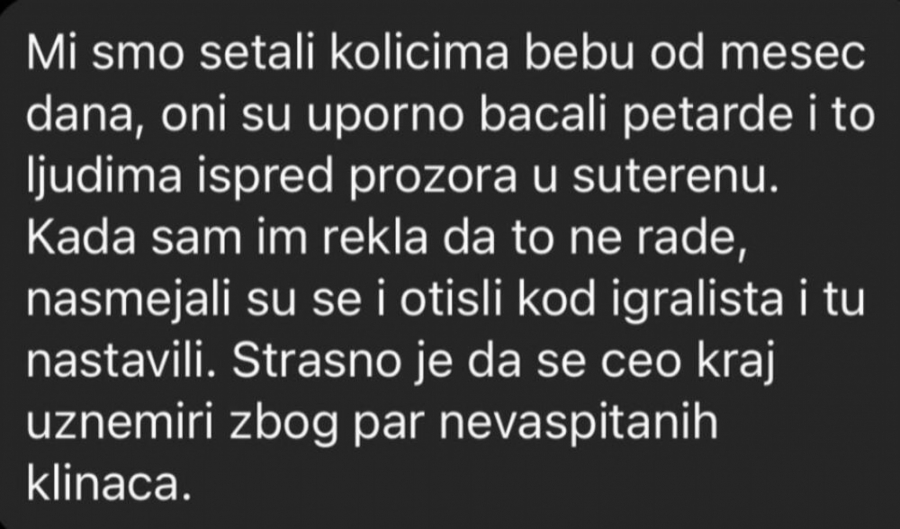 Deca se gađaju peterdama