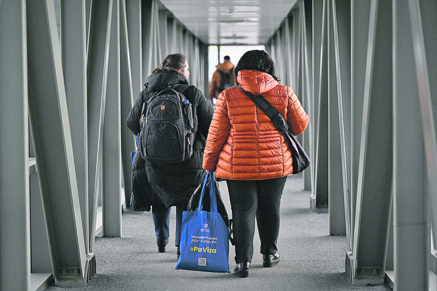 Albanci beže sa KiM