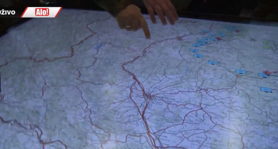 Vučić obilazi Dežurni operativni centar Vojnobezbednosne agencije