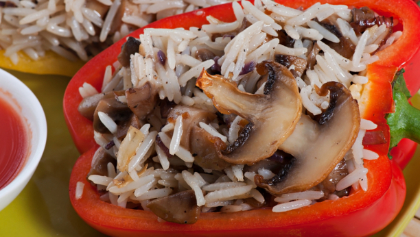 paprike punjene šampinjonima