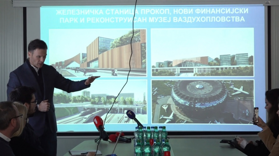 Siniša Mali u Surčinu