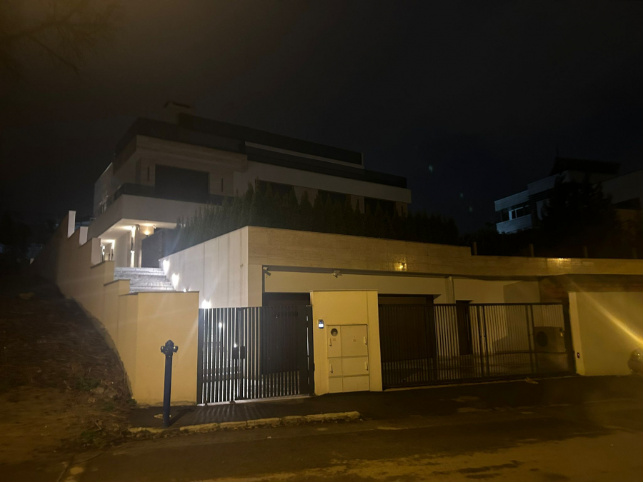 Haris Džinović vila